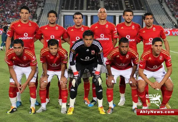 عشرون لاعبا من الأهلي برئاسة حسن حمدى يتجهون غدا لتونس لمواجهة الترجي